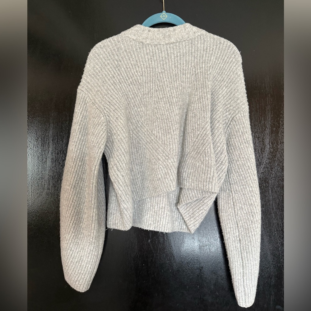 H&M Light Gray Knit Sweater